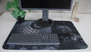 Podkładka na biurko 50×70 cm, wzór Fractal - ekologiczny filc, nadruk HD, ochrona blatu, do biura i pokoju - Bertoni