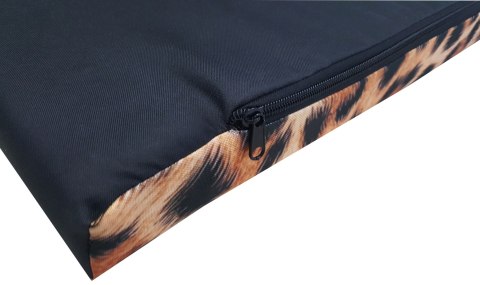 Materac ortopedyczny dla psa ORTO XXL 110×80×7 cm - nadruk Panterka, pianka memory, wodoodporny pokrowiec, Bertoni