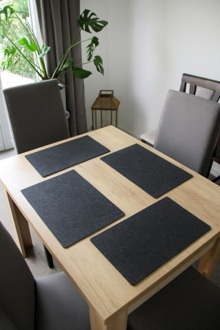 Podkładka filcowa na stół Prostokąt 42x29 cm - antracytowa, dekoracyjna, odporna na ciepło, Bertoni